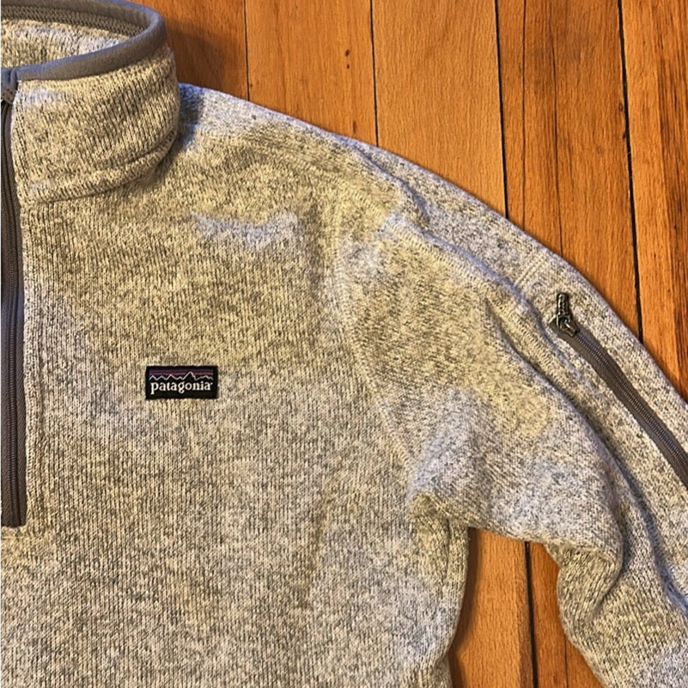 Patagonia Women's Heather Gray Quarter-Zip Fleece Pullover Better Sweater